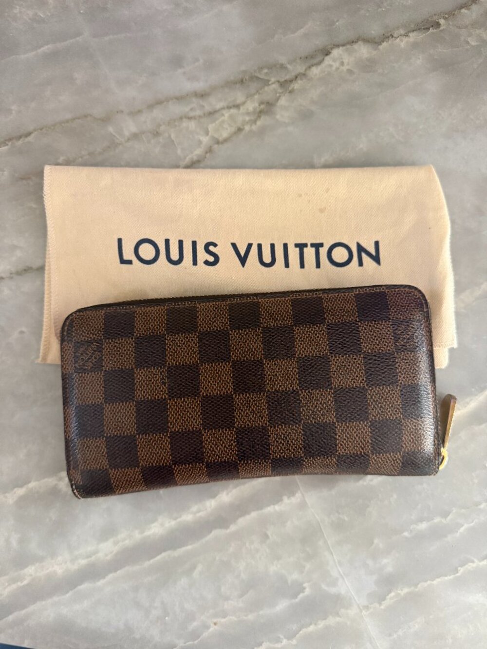 Louis Vuitton Damier Ebene Zippy Wallet - Picture 2 of 10